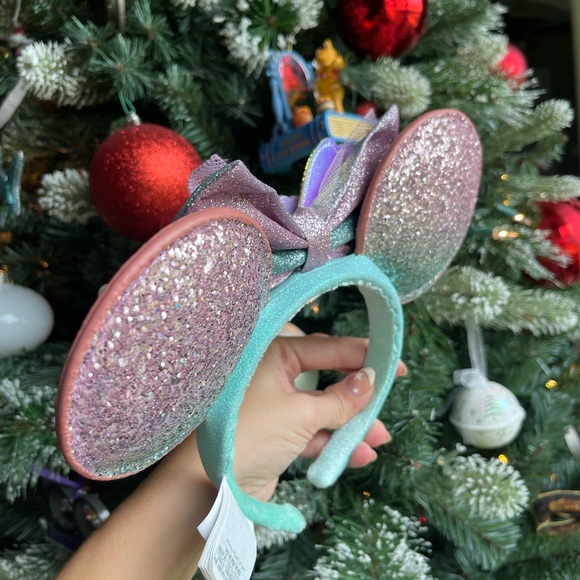 Minnie Ears Mermaid - Picture 6 of 6